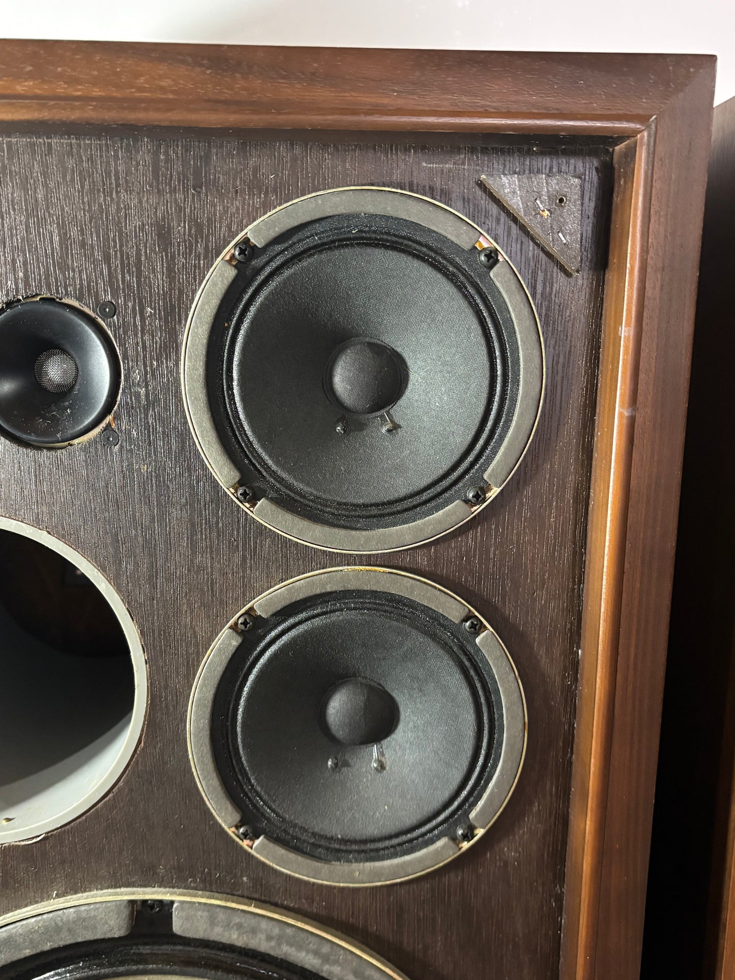 Vintage Sansui SP-200 3 way Speakers