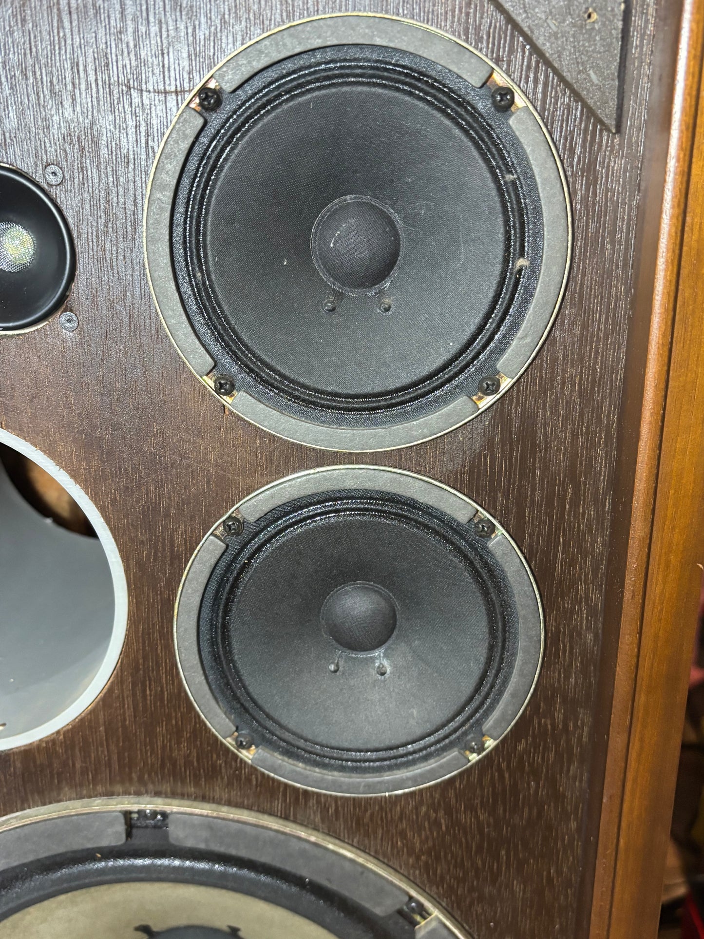 Vintage Sansui SP-200 3 way Speakers