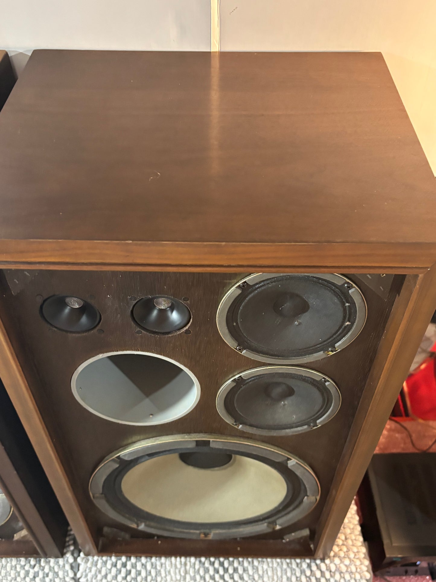 Vintage Sansui SP-200 3 way Speakers