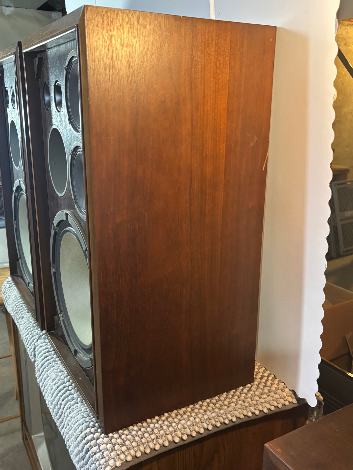 Vintage Sansui SP-200 3 way Speakers