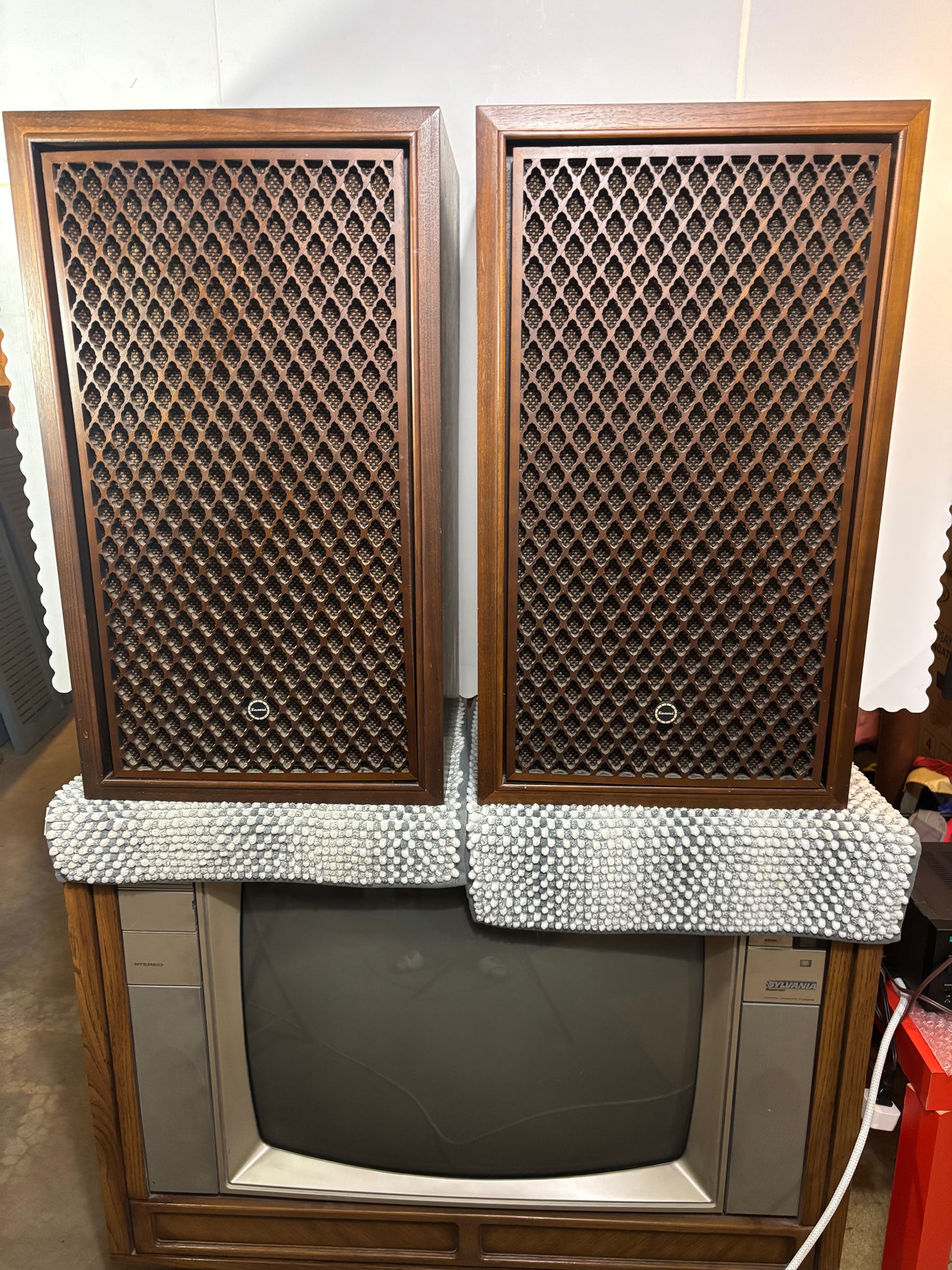 Vintage Sansui SP-200 3 way Speakers